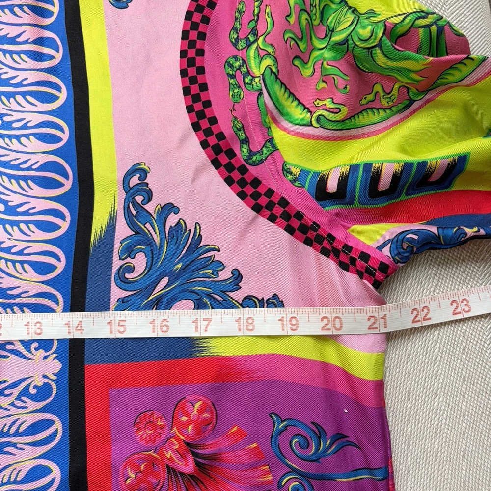 Versace Mens Medusa Graphic Print Silk Button Shirt Size 40 Colorful Art Design - Picture 11 of 16
